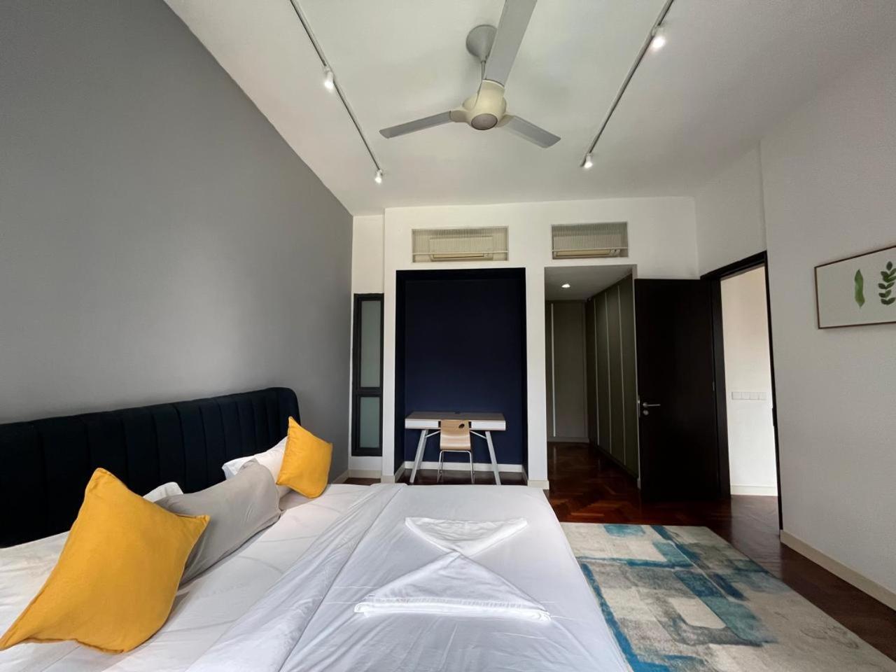 The Mews Twin Towers Apartment Kuala Lumpur